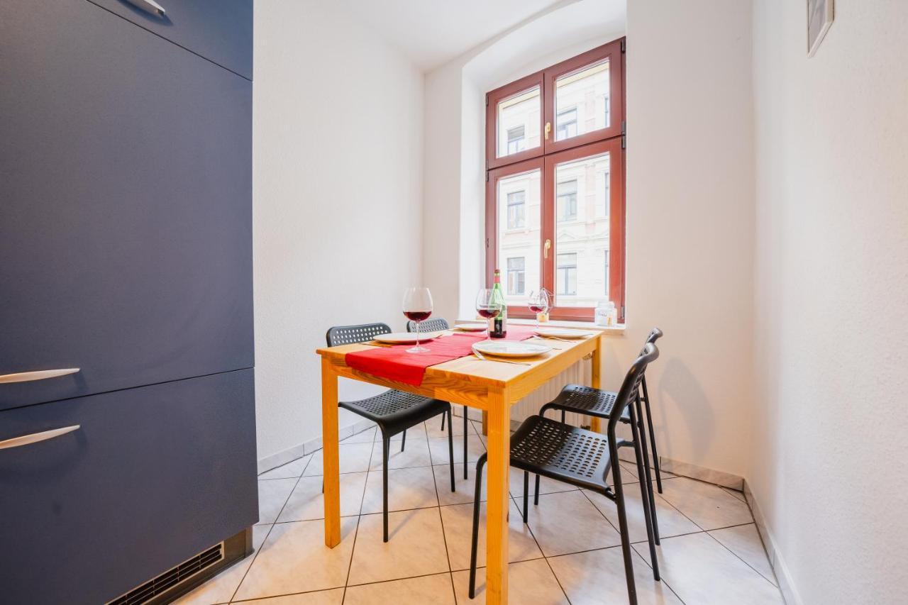 Blue Chili 08 - Magdeburg 2-Zimmer Altbau, Wi-Fi, 5 Pax المظهر الخارجي الصورة